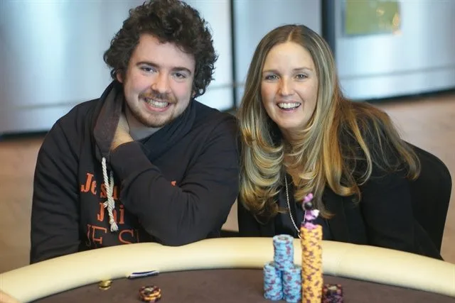 Zeus Post en Tineke Bronkhorst | 2012/12 - Valkenburg EUregio Poker Challenge - 700 eu NLHE FO