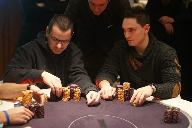 Nico Kostons en Ricardo | 2012/12 - Valkenburg EUregio Poker Challenge - 700 eu NLHE FO
