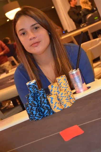 tafel 9 | 2013/09 - Scheveningen Series of Poker - 400 eu NLHE Bounty