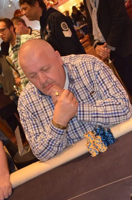 Joop van Lies | 2013/09 - Scheveningen Series of Poker - 400 eu NLHE Bounty