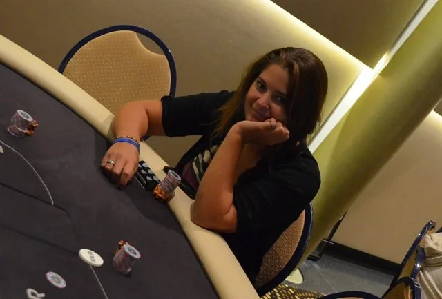 Ryanne van der Wiele | 2013/09 - Scheveningen Series of Poker - 300 eu NLHE Re-Entry