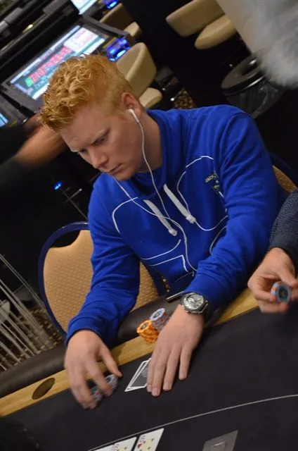 Mart de Gier | 2013/09 - Scheveningen Series of Poker - 300 eu NLHE Re-Entry