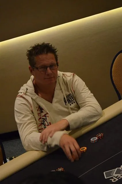 Danny van Zijp | 2013/09 - Scheveningen Series of Poker - 300 eu NLHE Re-Entry
