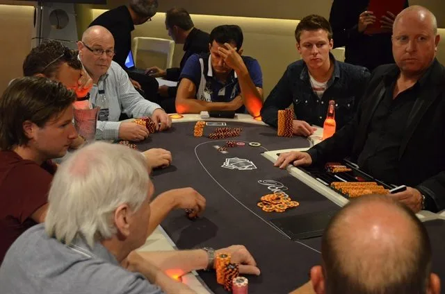 Finaletafel | 2013/09 - Scheveningen Series of Poker - 300 eu NLHE Re-Entry