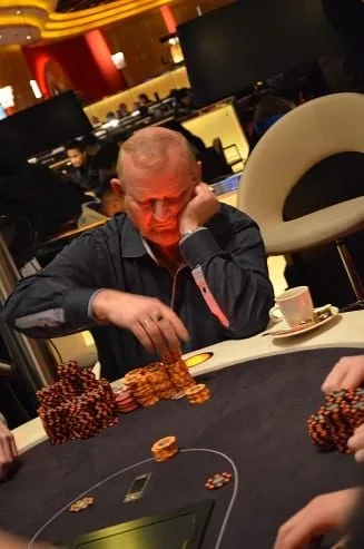 Johnny Cash | 2013/01 - Utrecht Series of Poker - 400 eu NLHE FO Bounty