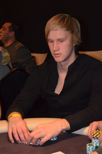 NULL | 2013/11 - Master Classics of Poker - 1500 eu NLHE re-entry