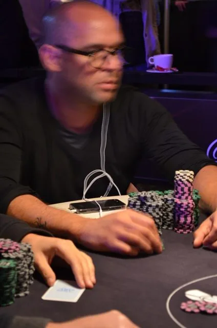 Robert Soogeha | 2013/11 - Master Classics of Poker - 1500 eu NLHE re-entry