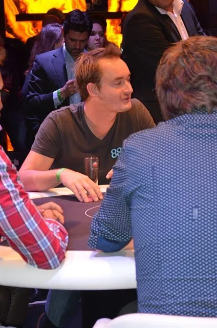 NULL | 2013/11 - Master Classics of Poker - Kickoff Celebrity SNG