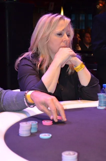 © 2026 Pokercity | Mevr. Demir | 2013/11 - Master Classics of Poker - 2.000 eu No Limit Hold'em Deepstack Mevr. Demir | 2013/11 - Master Classics of Poker - 2.000 eu No Limit Hold'em Deepstack