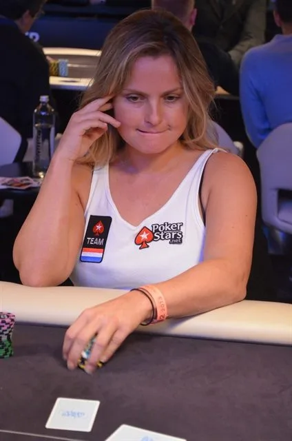 Fatima Moreira de Melo | 2013/11 - Master Classics of Poker - 4.000 eu Main Event
