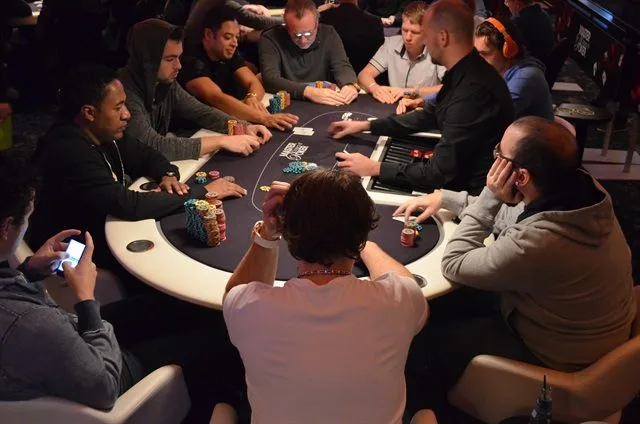 NULL | 2013/11 - Master Classics of Poker - 10.000 High Roller Re-Entry