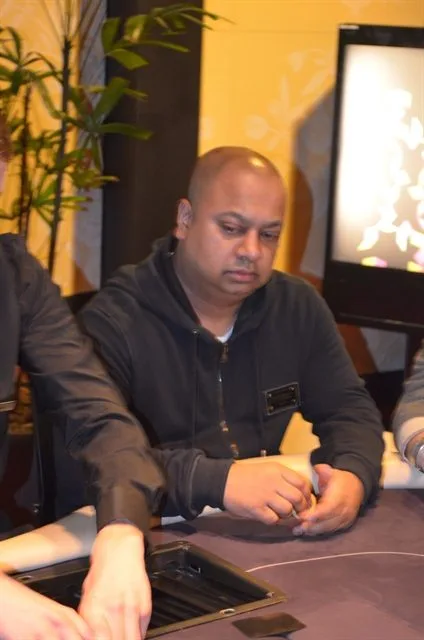 Stieven Razabh-Sekh | 2013/11 - Venlo Series of Poker - 400 eu NLHE Freeze Out