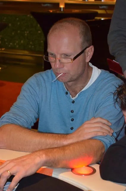 Mark Osinga | 2013/11 - Venlo Series of Poker - 400 eu NLHE Freeze Out