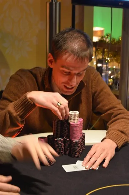 Tobias Peters | 2013/11 - Venlo Series of Poker - 700 eu NLHE Deepstack Main Event