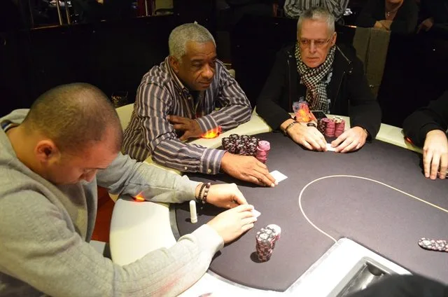 Hoedemaker Warning Aerts Venlo  | 2013/11 - Venlo Series of Poker - 700 eu NLHE Deepstack Main Event