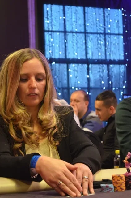 Tineke Bronkhorst | 2013/12 - Dutch Open - 1.500 eu Dutch Open Main Event