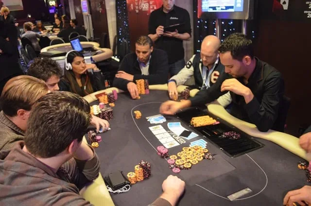 Outer table | 2013/12 - Dutch Open - 1.500 eu Dutch Open Main Event