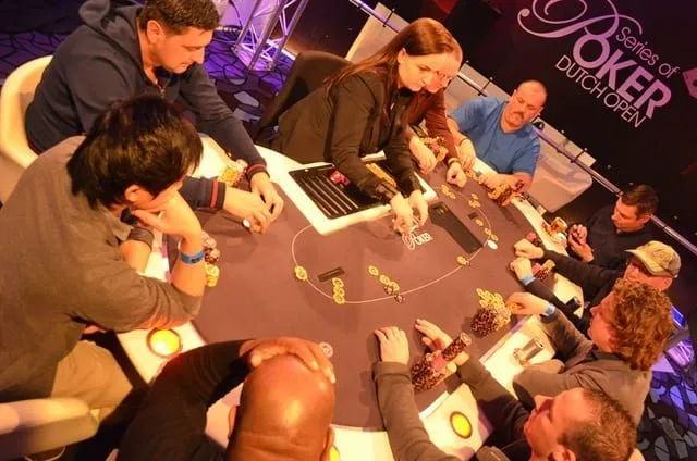 Featured table | 2013/12 - Dutch Open - 1.500 eu Dutch Open Main Event