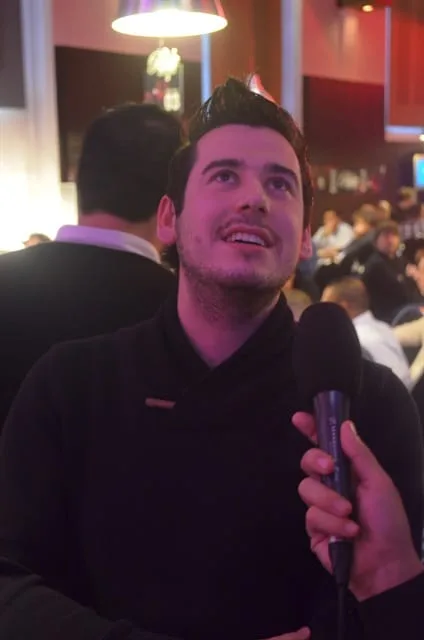 Freerk Post met microfoon | 2013/12 - Dutch Open - 1.500 eu Dutch Open Main Event