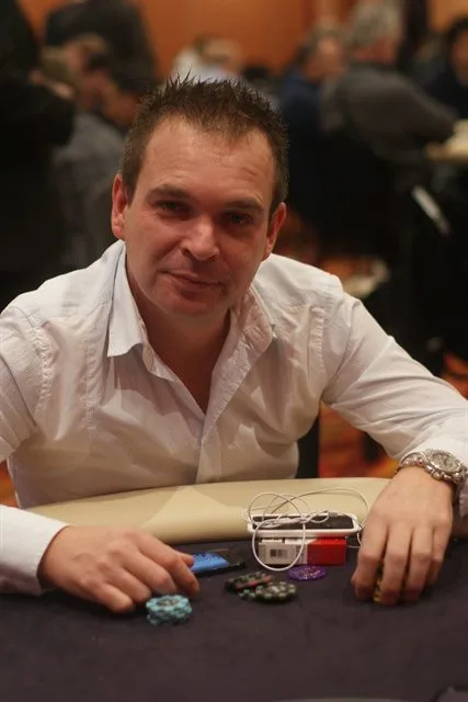Carlo van der Linden | 2013/01 - Utrecht Series of Poker - 2000 eu Main Event