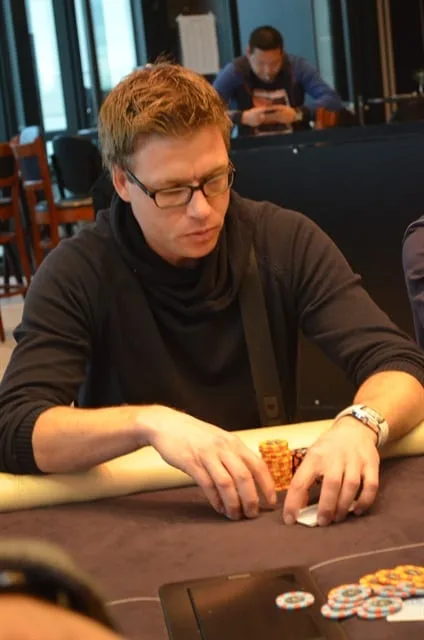 Dennis van den Boer | 2013/12 - Valkenburg Series of Poker - 700 EU NL HE FO Main Event