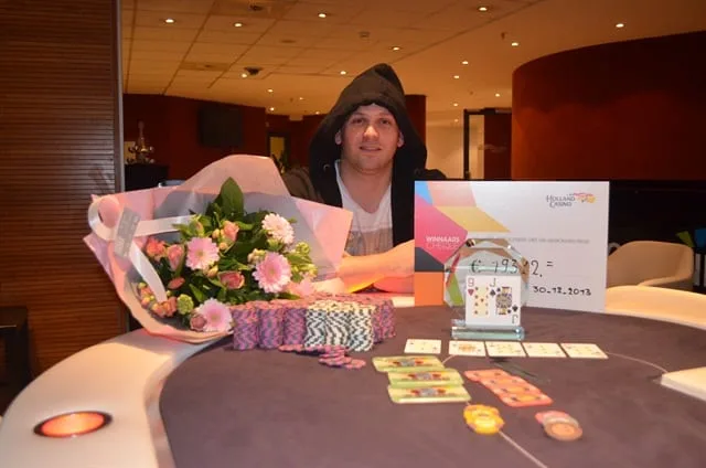 Dennis Lavrijsen wint | 2013/12 - Valkenburg Series of Poker - 300 EU NL HE FO
