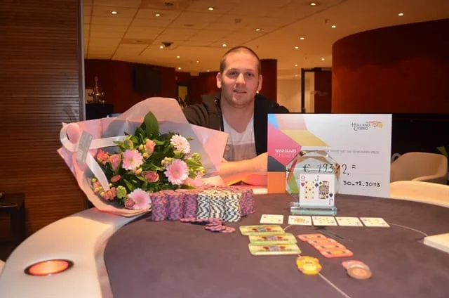Dennis Lavrijsen wint | 2013/12 - Valkenburg Series of Poker - 300 EU NL HE FO
