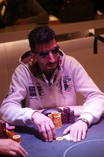 Achie | 2013/02 - Rotterdam Series of Poker - 500 eu NLHE FO