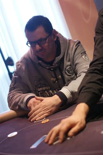 Nico Kostons | 2013/03 - Nijmegen Series of Poker - 400 eu NLHE Bounty