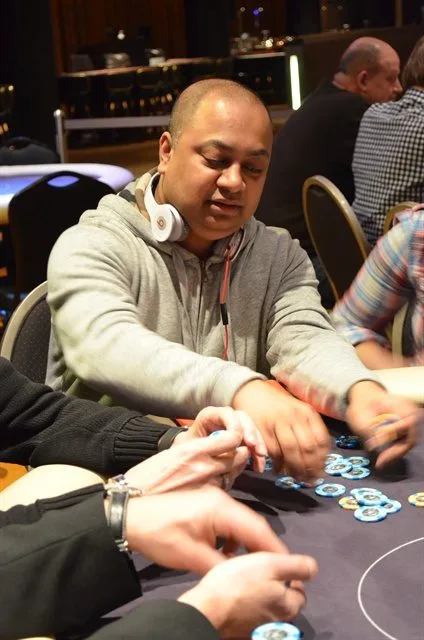 Stieven Razab-Sekh | 2013/03 - Rotterdam Easter Series of Poker - 400 EU NLHE Bounty