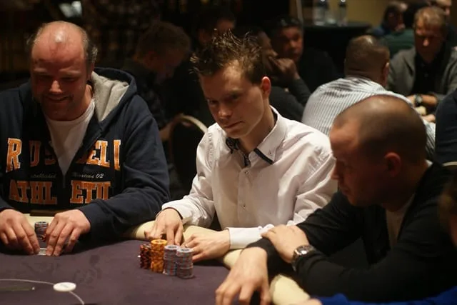 Robert Mondelaars | 2013/03 - Rotterdam Easter Series of Poker - 1000 EU Main Event