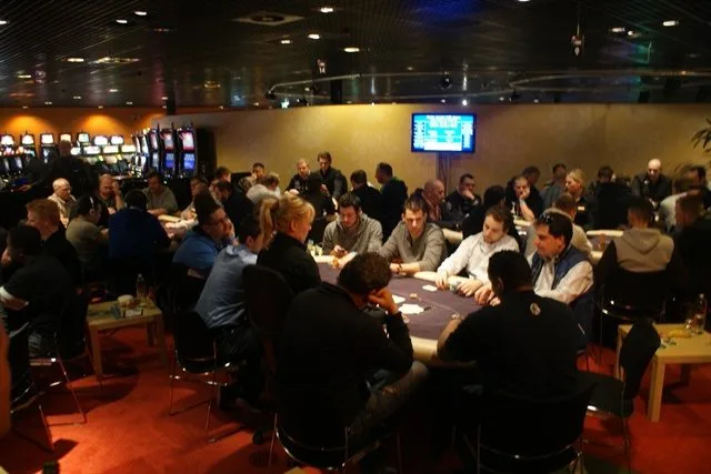Speelzaal Venlo III | 2013/04 - VIP Days Venlo F.O. Edition - 1000 EU Main Event