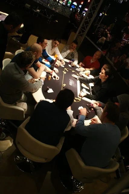 Finaletafel | 2013/04 - VIP Days Venlo F.O. Edition - 1000 EU Main Event