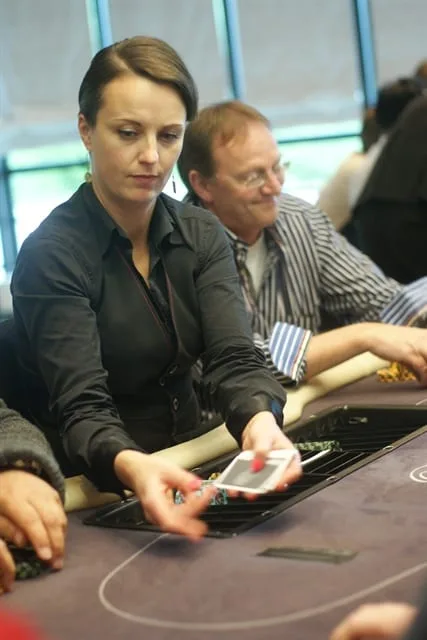 Loeki | 2013/05 - Valkenburg Series of Poker - 300 eu NLHE FO