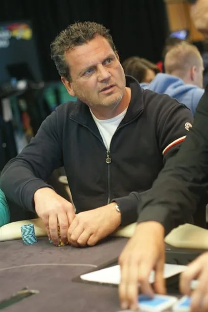 Marcel van der Wolf | 2013/05 - Valkenburg Series of Poker - 300 eu NLHE FO