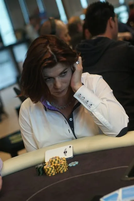 Chantal van der Zandt | 2013/05 - Valkenburg Series of Poker - 300 eu NLHE FO