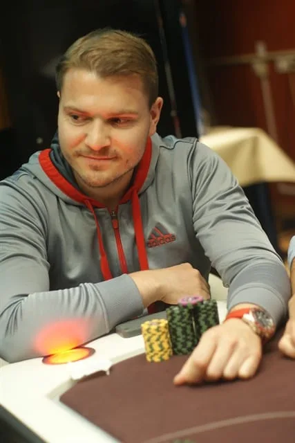 © 2026 Pokercity | Michael Halking | 2013/05 - Valkenburg Series of Poker - 300 eu NLHE FO Michael Halking | 2013/05 - Valkenburg Series of Poker - 300 eu NLHE FO