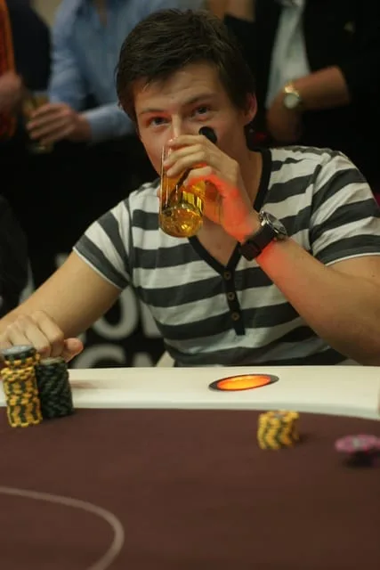 Coolerooney | 2013/05 - Valkenburg Series of Poker - 300 eu NLHE FO