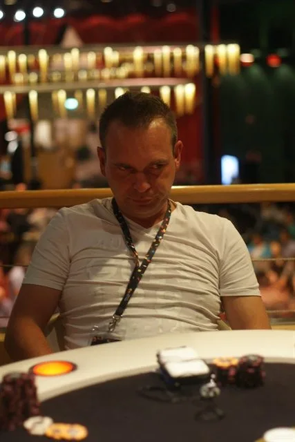 Carlo van der Linden | 2013/07 - Venlo Series of Poker - 300 eu NLHE FO