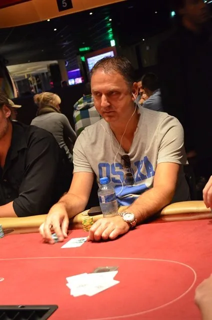© 2026 Pokercity | Marcel van den Broek | 2013/08 - Rotterdam Series of Poker - 300 eu NLHE FO Marcel van den Broek | 2013/08 - Rotterdam Series of Poker - 300 eu NLHE FO