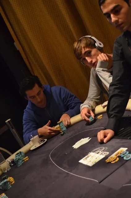René van Krevelen | 2013/08 - Rotterdam Series of Poker - 300 eu NLHE FO