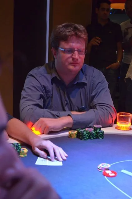 Robert Landsmeer | 2013/08 - Rotterdam Series of Poker - 300 eu NLHE FO