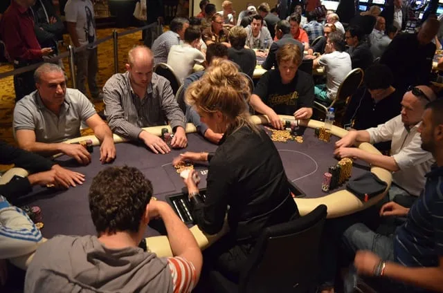 Tafel 9 | 2013/08 - Rotterdam Series of Poker - 600 eu Main Event 