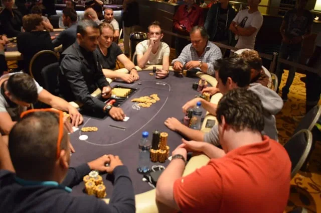 Tafel 8 | 2013/08 - Rotterdam Series of Poker - 600 eu Main Event 