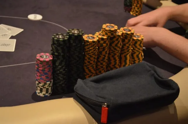Stacken in de breedte | 2013/08 - Rotterdam Series of Poker - 600 eu Main Event 