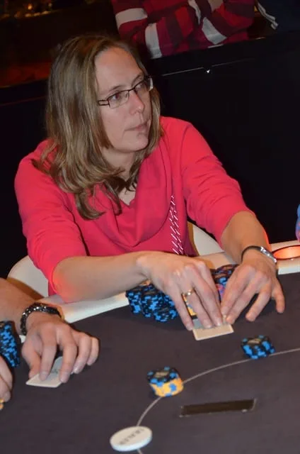 Carla de Wolf | 2014/01 - Utrecht Poker Series - €440 NLHE FO Bounty