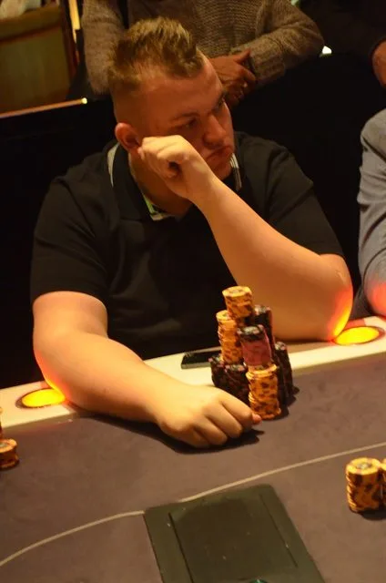 Denzel van der Ven | 2014/01 - Utrecht Poker Series - €550 NLHE Single Re-entry