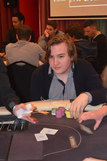 Thomas Brader | 2014/01 - Utrecht Poker Series - €770 NLHE FO Main Event 