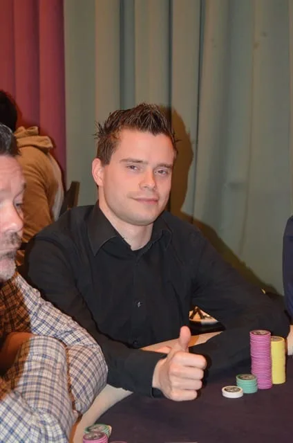Robert Mondelaars | 2014/01 - Utrecht Poker Series - €770 NLHE FO Main Event 