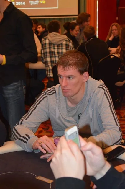 Tobias Peters | 2014/01 - Utrecht Poker Series - €770 NLHE FO Main Event 